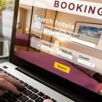 E-mail in inglese per prenotare un albergo: esempi e frasi da ricordare