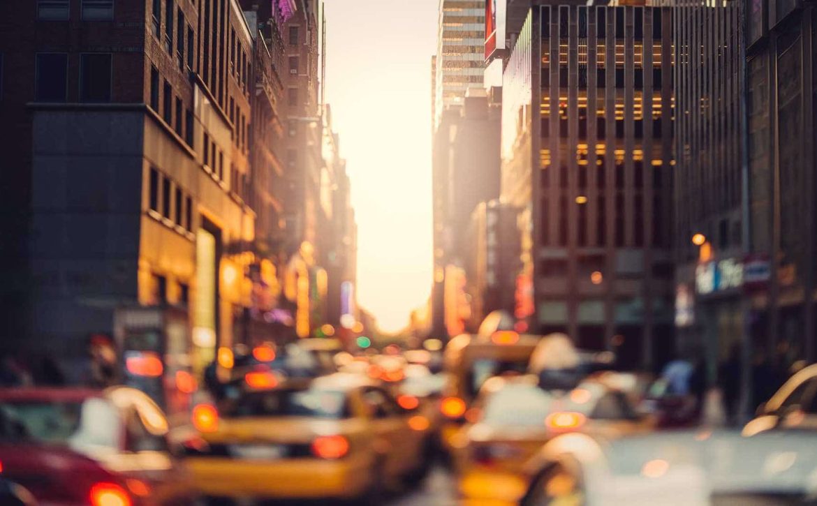 prenotare un taxi in inglese