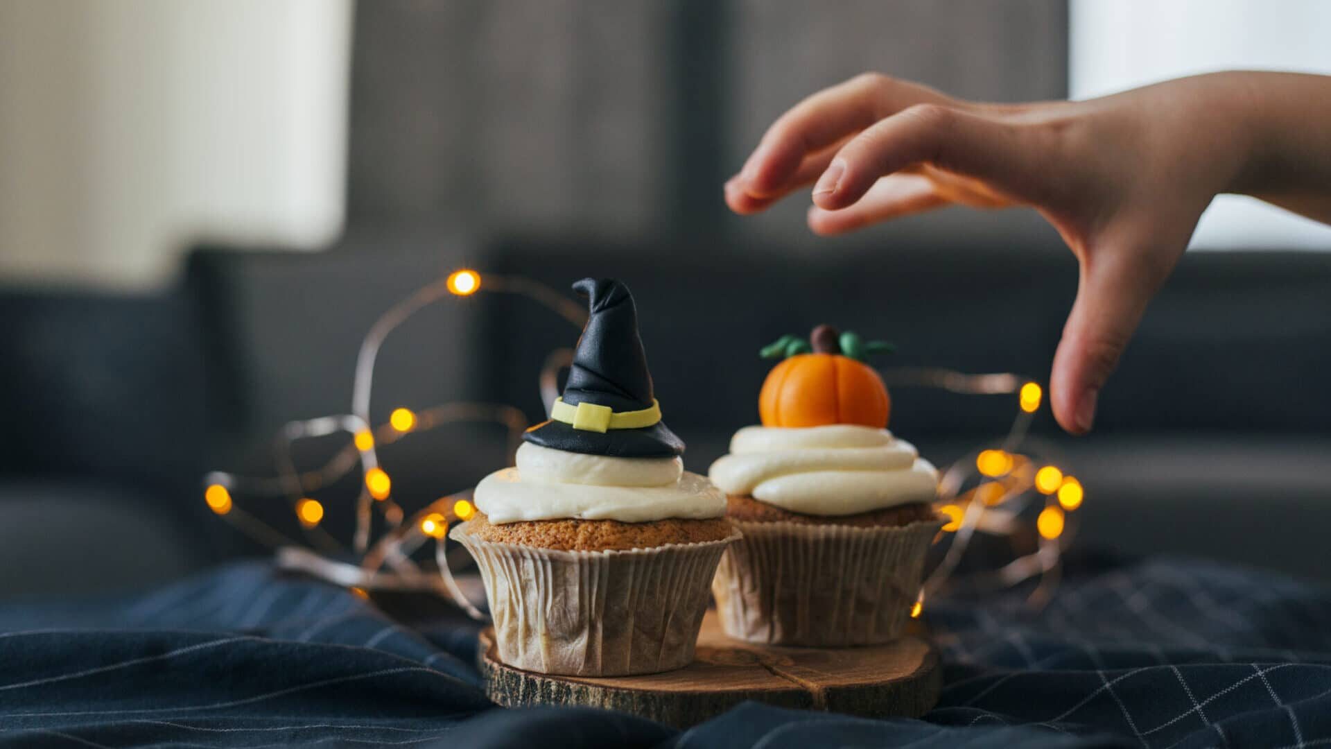 Witch Hat and Pumpkin Cupcakes