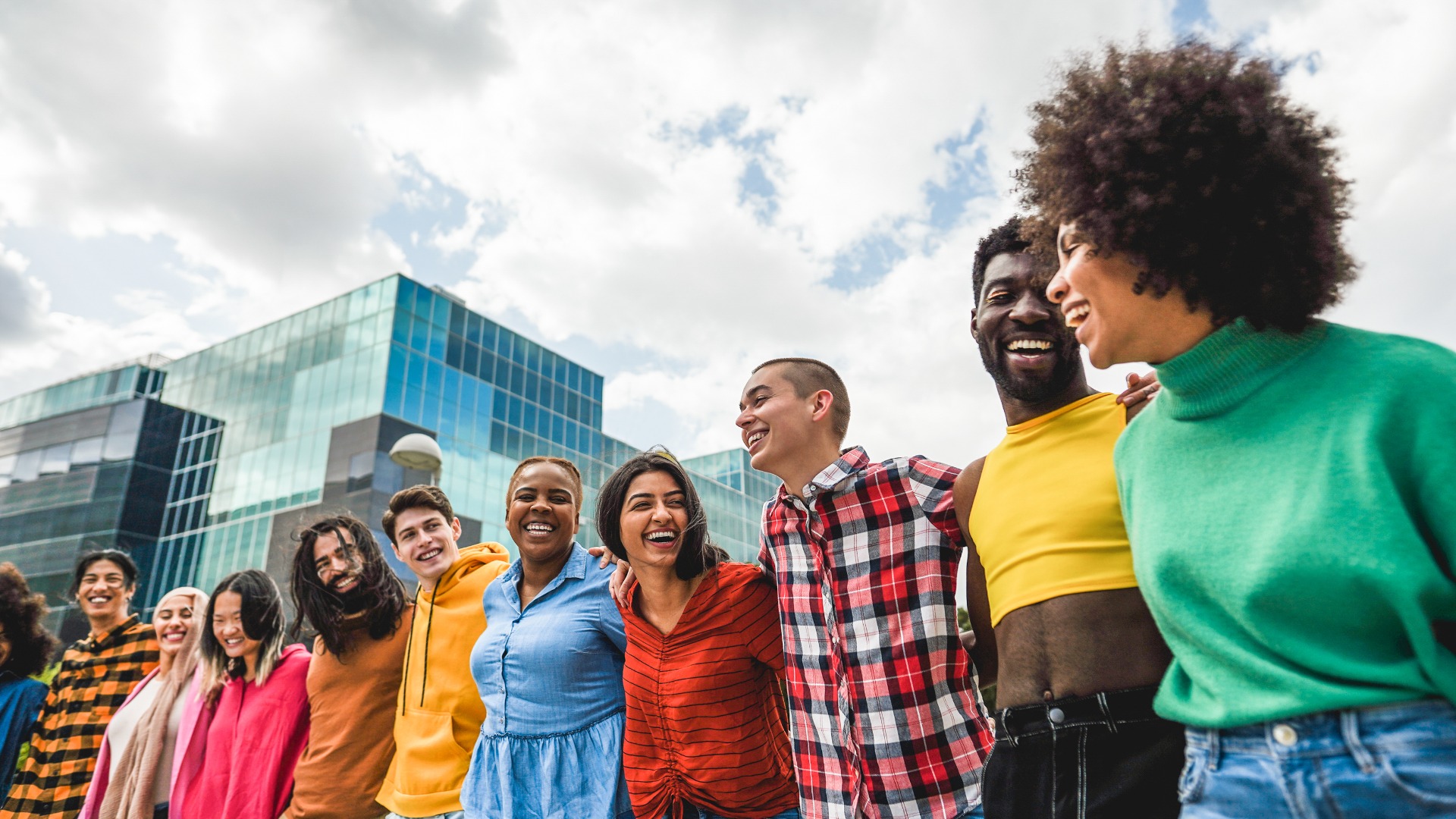 27 aggettivi di nazionalità in inglese - My English School™