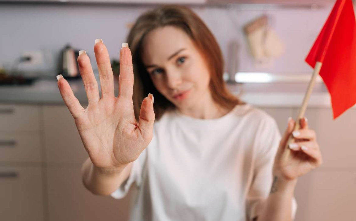 Significato di Red Flag, Gaslighting e Love Bombing